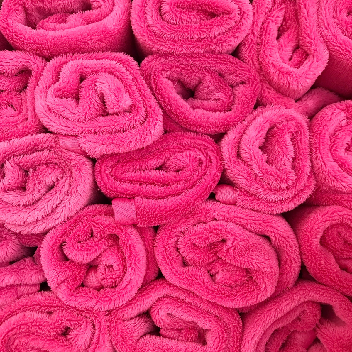 The Original MakeUp Eraser Pink MakeUp Eraser PRO  - The Attic Boutique