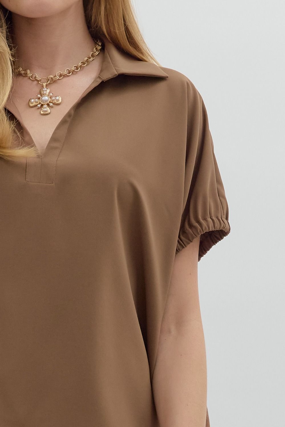 Entro Mocha Collar Top  - The Attic Boutique
